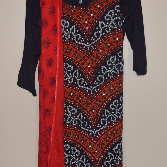 PRETTY STITCHED BLACK/ RED SALWAR KAMEEZ SIZE XS-S + FREE GIFT - Picture 2 of 6